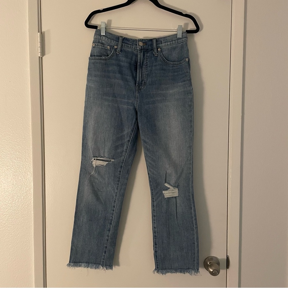 Perfect Vintage Madewell Jean, medium-light wash with ripped detail